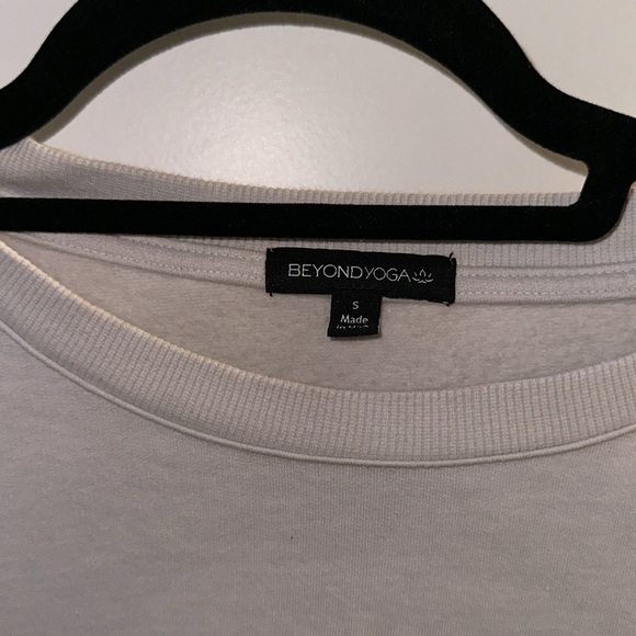 Beyond yoga sweatshirt - Picture 6 of 6